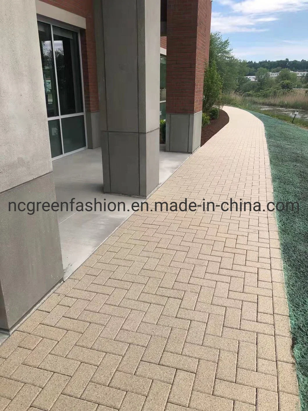 Newest Fashion Sponge City Water Permeable Ceramic Brick